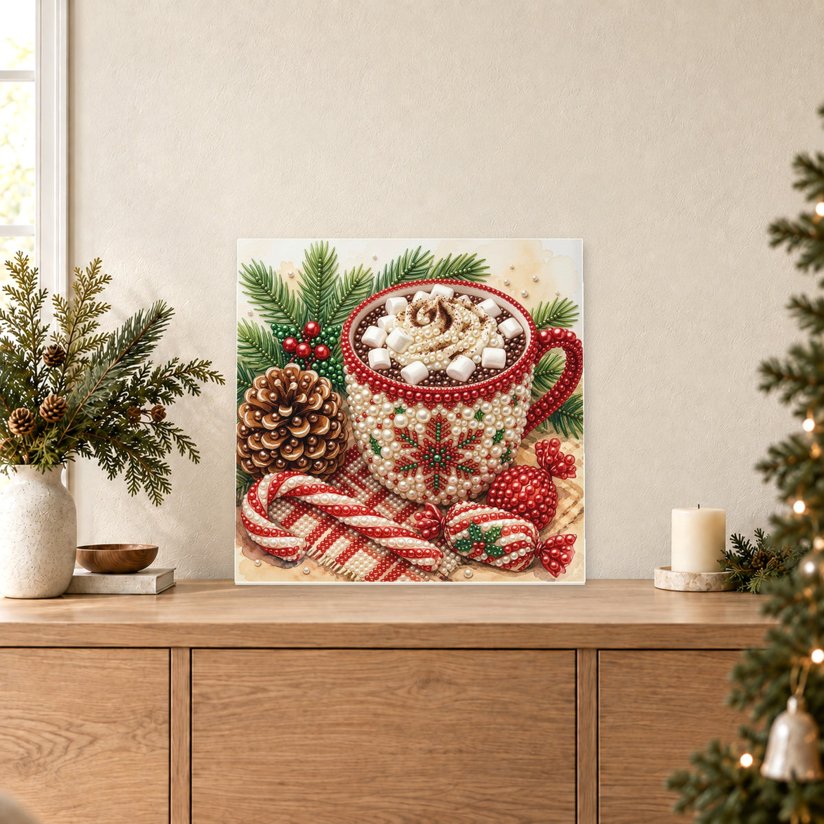Chocolat chaud de Noël dans une tasse à motif tricoté